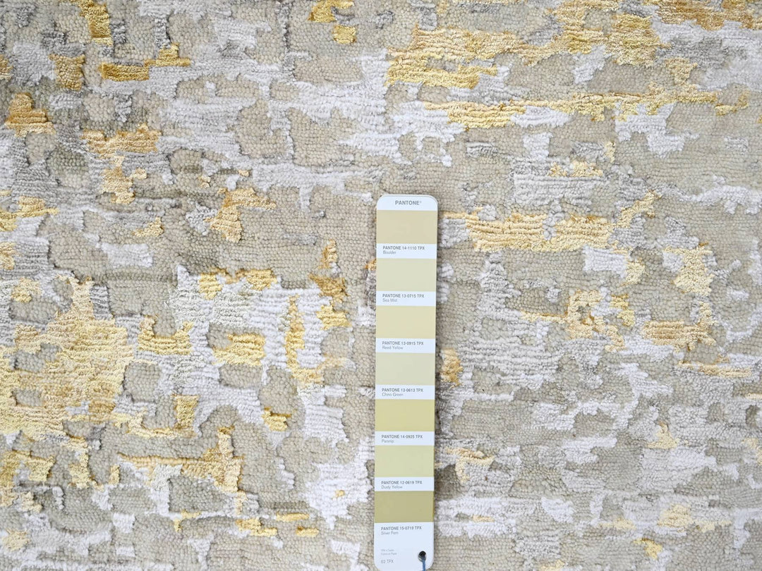 11'9" x 11'10" New Hand Knotted Beige Wool & Silk Round Oriental Rug - MOA10210206