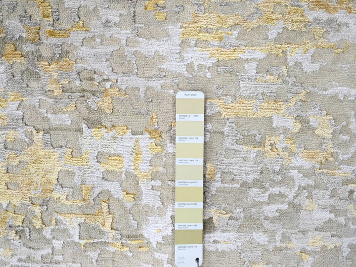 11'9" x 11'10" New Hand Knotted Beige Wool & Silk Round Oriental Rug - MOA10210206