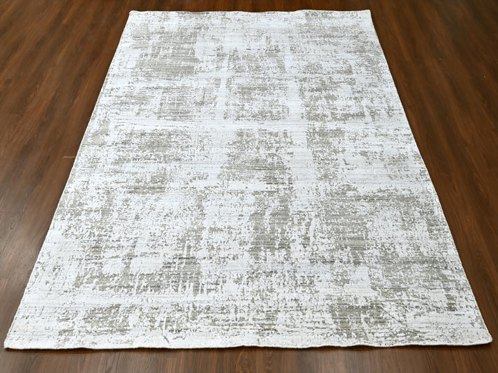 8'0" x 9'11" New Hand Loomed Ivory Wool & Silk Rectangle Oriental Rug - MOA10210281