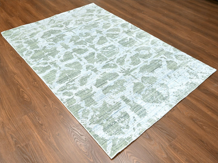 5'5" x 7'5" New Hand Loomed Green Wool & Silk Rectangle Oriental Rug - MOA10210283