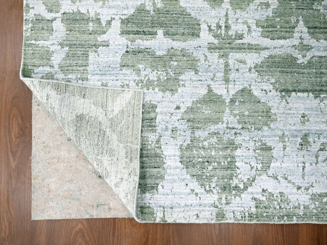 5'5" x 7'5" New Hand Loomed Green Wool & Silk Rectangle Oriental Rug - MOA10210283