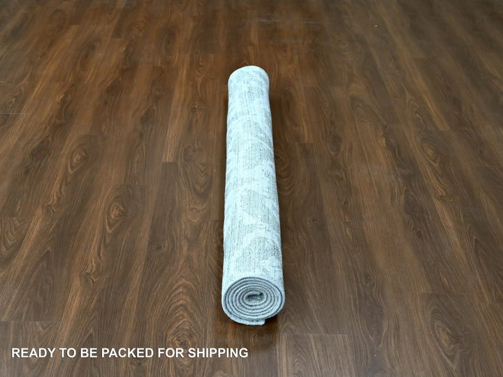 5'5" x 7'5" New Hand Loomed Green Wool & Silk Rectangle Oriental Rug - MOA10210283