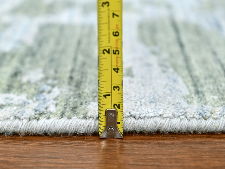 5'5" x 7'5" New Hand Loomed Green Wool & Silk Rectangle Oriental Rug - MOA10210283