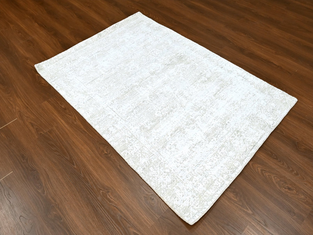 4'1" x 5'10" New Hand Loomed Grey Wool & Silk Rectangle Oriental Rug - MOA10210284