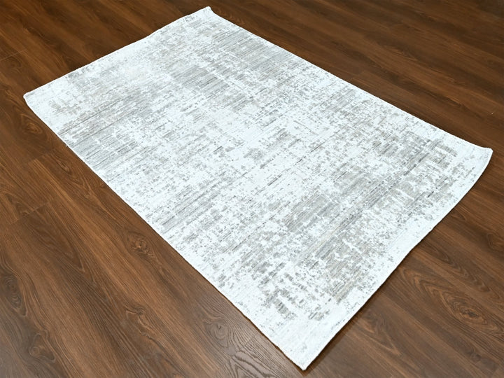 4'0" x 6'0" New Hand Loomed Ivory Wool & Silk Rectangle Oriental Rug - MOA10210288