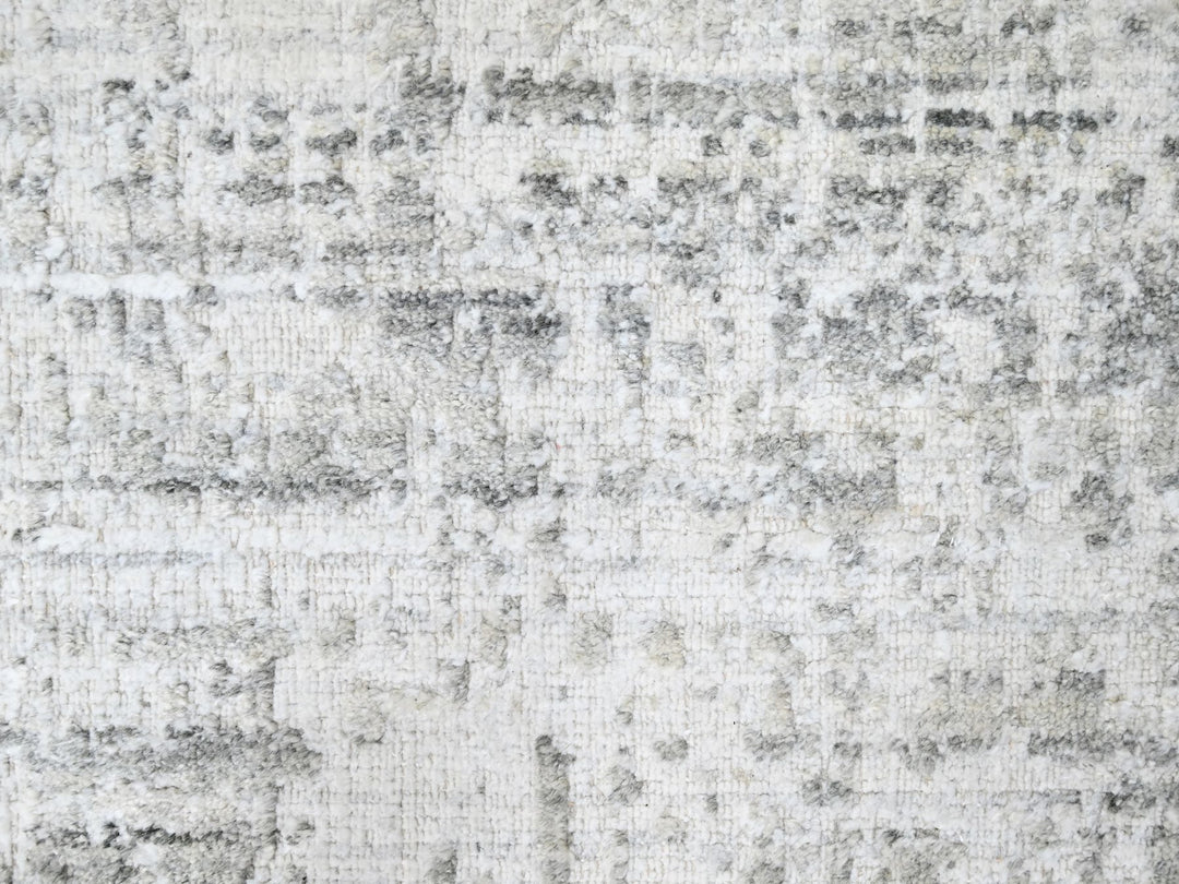 4'0" x 6'0" New Hand Loomed Ivory Wool & Silk Rectangle Oriental Rug - MOA10210288