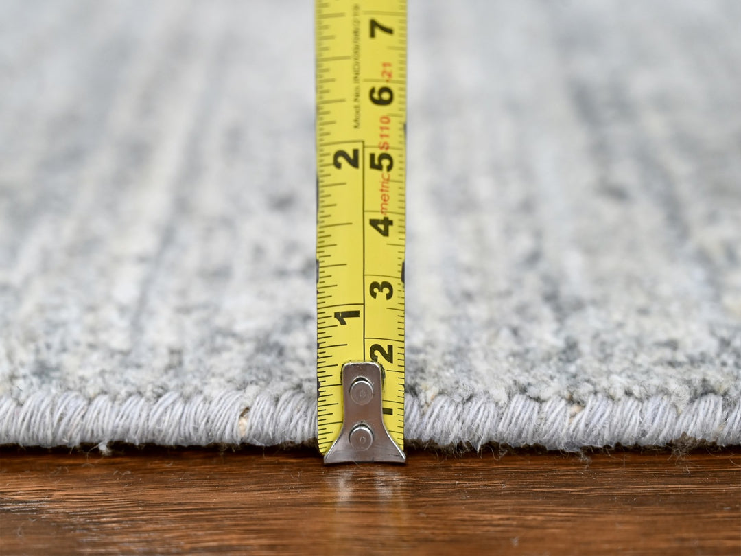 4'2" x 6'0" New Hand Loomed Grey Wool & Silk Rectangle Oriental Rug - MOA10210289