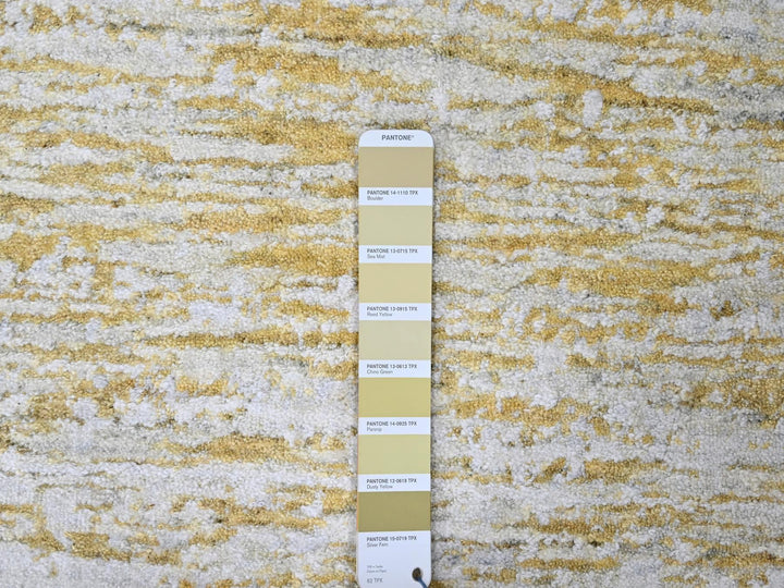 9'10" x 13'10" New Hand Loomed Yellow Wool & Silk Rectangle Oriental Rug - MOA10210291