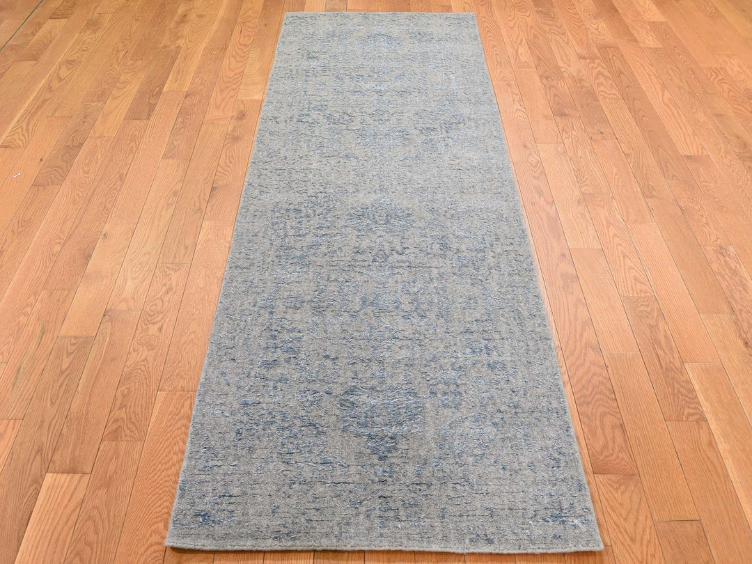 2'5" x 9'10" New Hand Loomed Grey Wool & Silk Runner Oriental Rug - MOA10245569