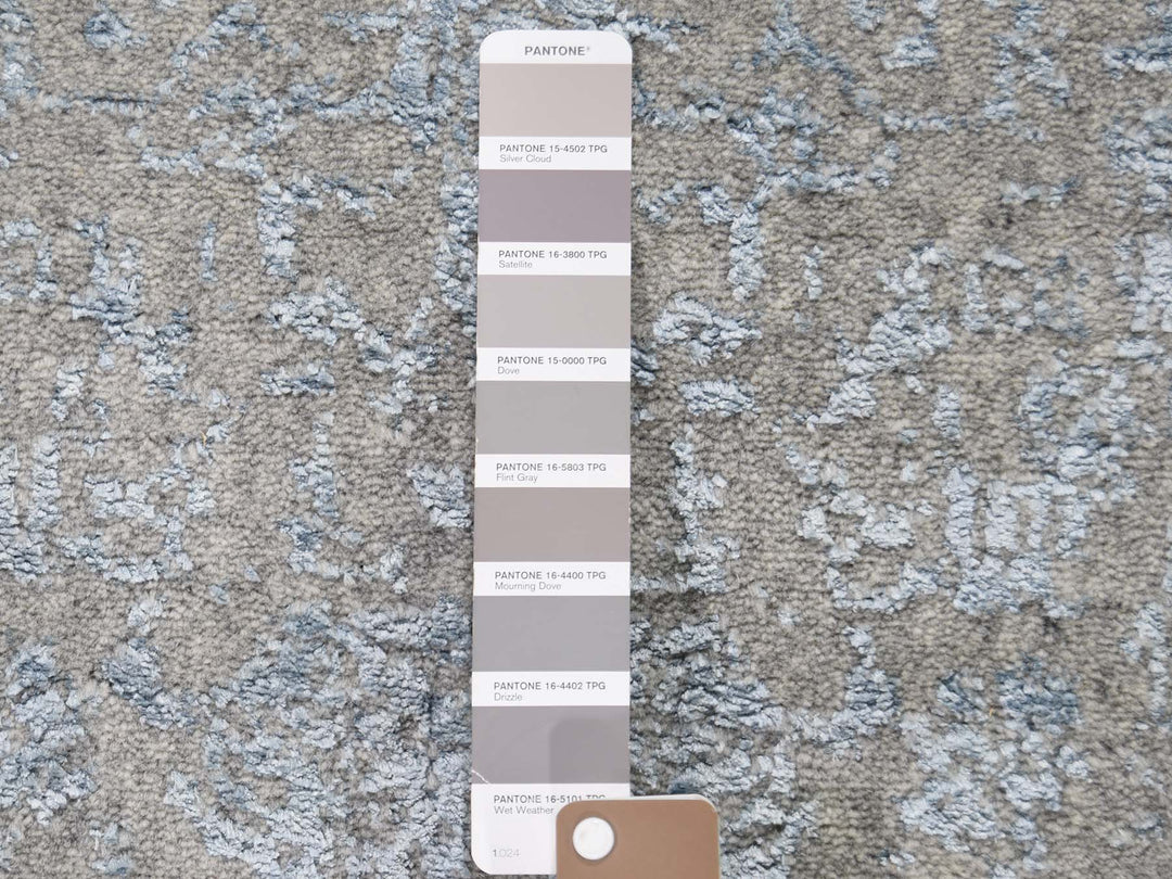 2'5" x 9'10" New Hand Loomed Grey Wool & Silk Runner Oriental Rug - MOA10245569