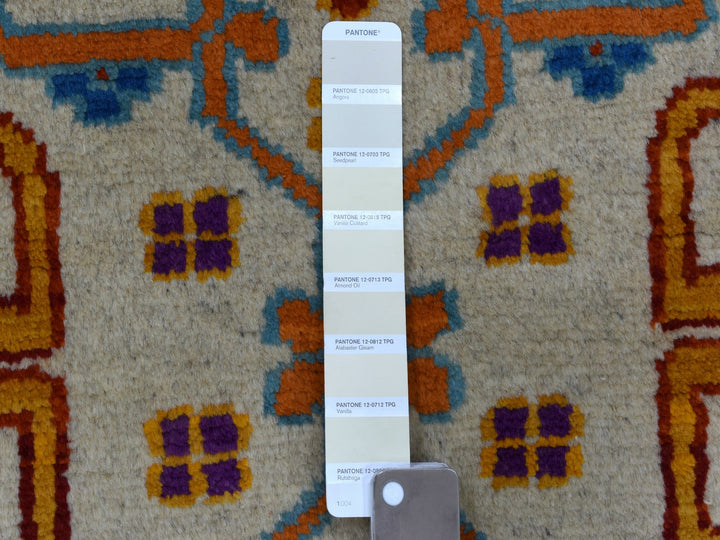 5'8" x 7'8" New Hand Knotted Ivory Wool Rectangle Oriental Rug - MOA10253341