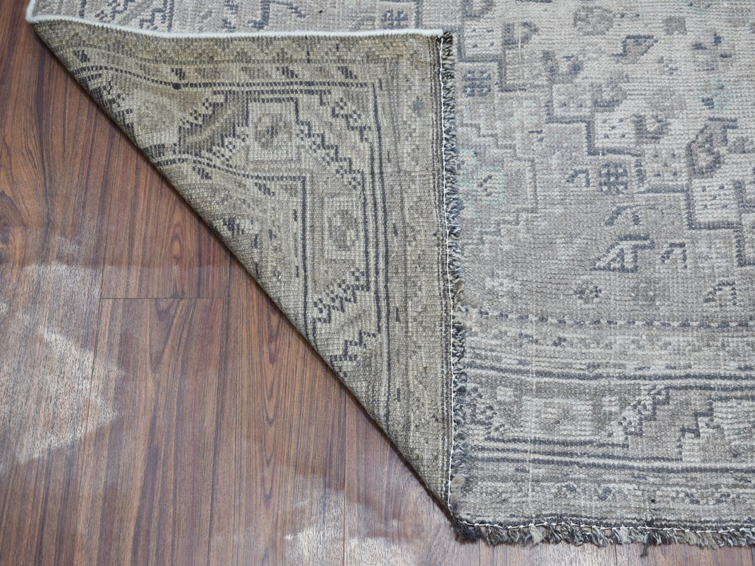 6'10" x 10'1" New Hand Knotted Grey Worn Wool Rectangle Oriental Rug - MOA10254035