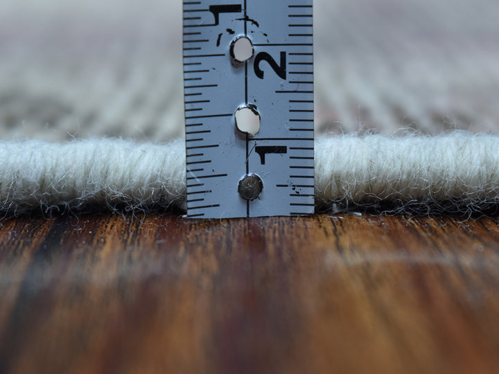 4'10" x 7'4" New Hand Knotted Grey Worn Wool Rectangle Oriental Rug - MOA10254056