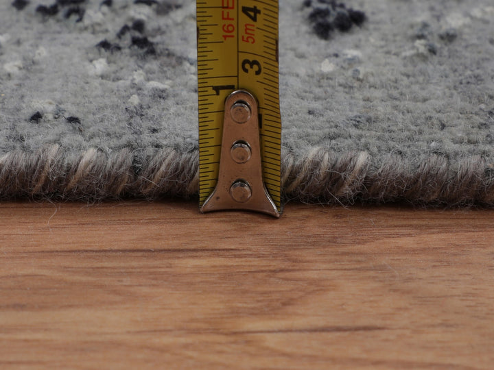 2'10" x 8'0" New Hand Knotted Grey Wool & Silk Runner Oriental Rug - MOA10258022