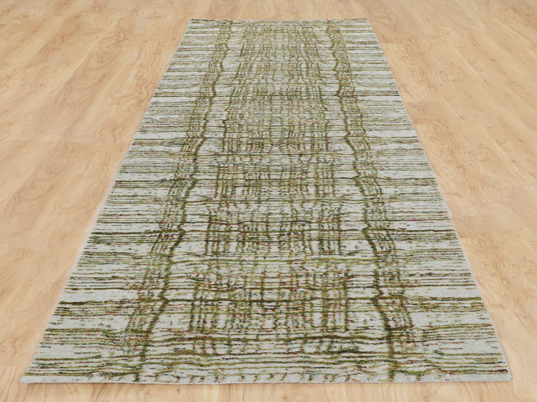 2'6" x 11'9" New Hand Loomed Grey Wool & Silk Runner Oriental Rug - MOA10258115