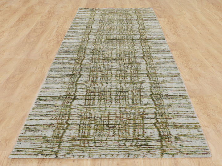 2'6" x 11'9" New Hand Loomed Grey Wool & Silk Runner Oriental Rug - MOA10258115