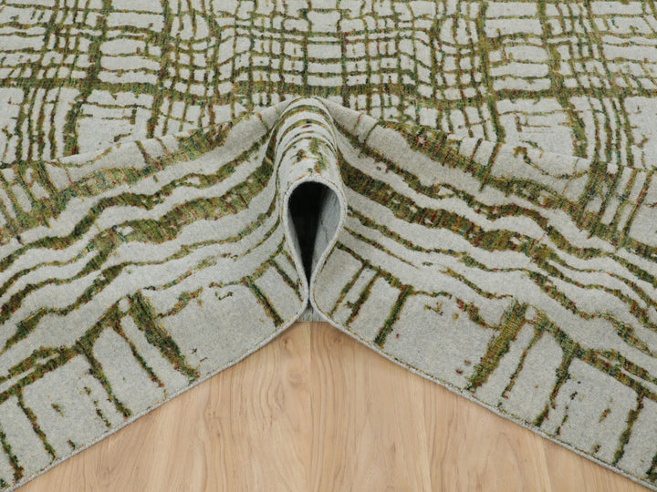 11'9" x 14'8" New Hand Loomed Grey Wool & Art Silk Rectangle Oriental Rug - MOA10258126