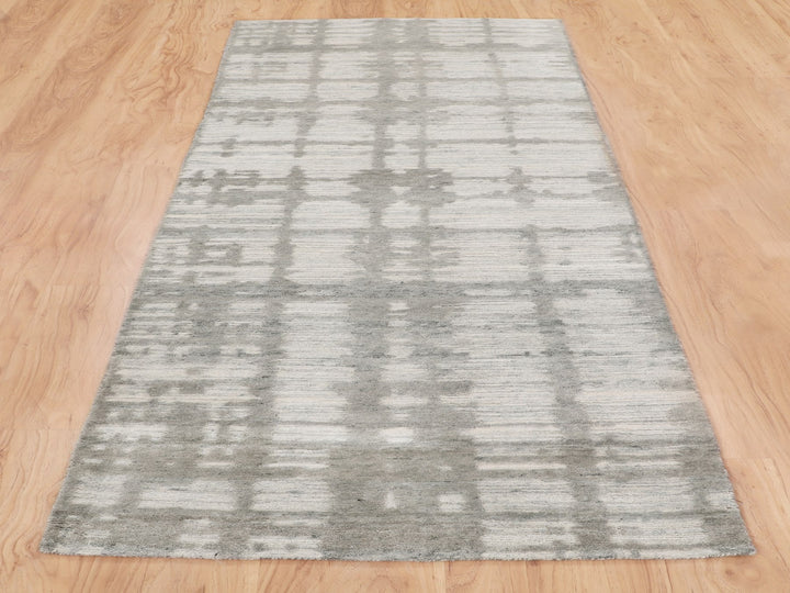 2'6" x 8'0" New Hand Knotted Grey Wool Runner Oriental Rug - MOA10258230