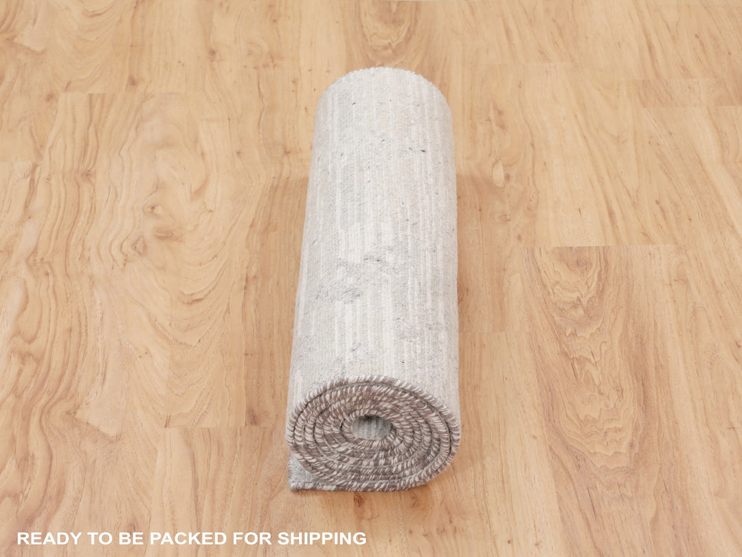 2'6" x 8'0" New Hand Knotted Ivory Wool Runner Oriental Rug - MOA10258233