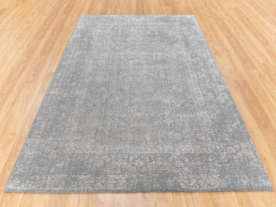 5'10" x 9'1" New Hand Loomed Grey Wool & Art Silk Rectangle Oriental Rug - MOA10258409