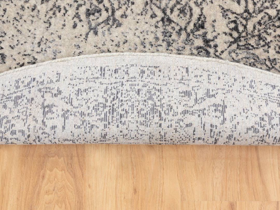 5'10" x 5'10" New Hand Loomed Grey Wool & Art Silk Round Oriental Rug - MOA10258427