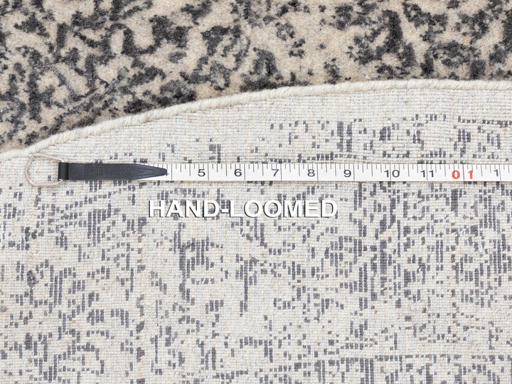 5'10" x 5'10" New Hand Loomed Grey Wool & Art Silk Round Oriental Rug - MOA10258427