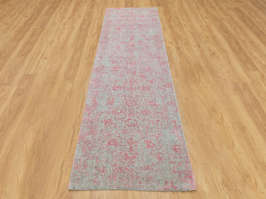 2'6" x 9'10" New Hand Loomed Pink Wool & Art Silk Runner Oriental Rug - MOA10258598