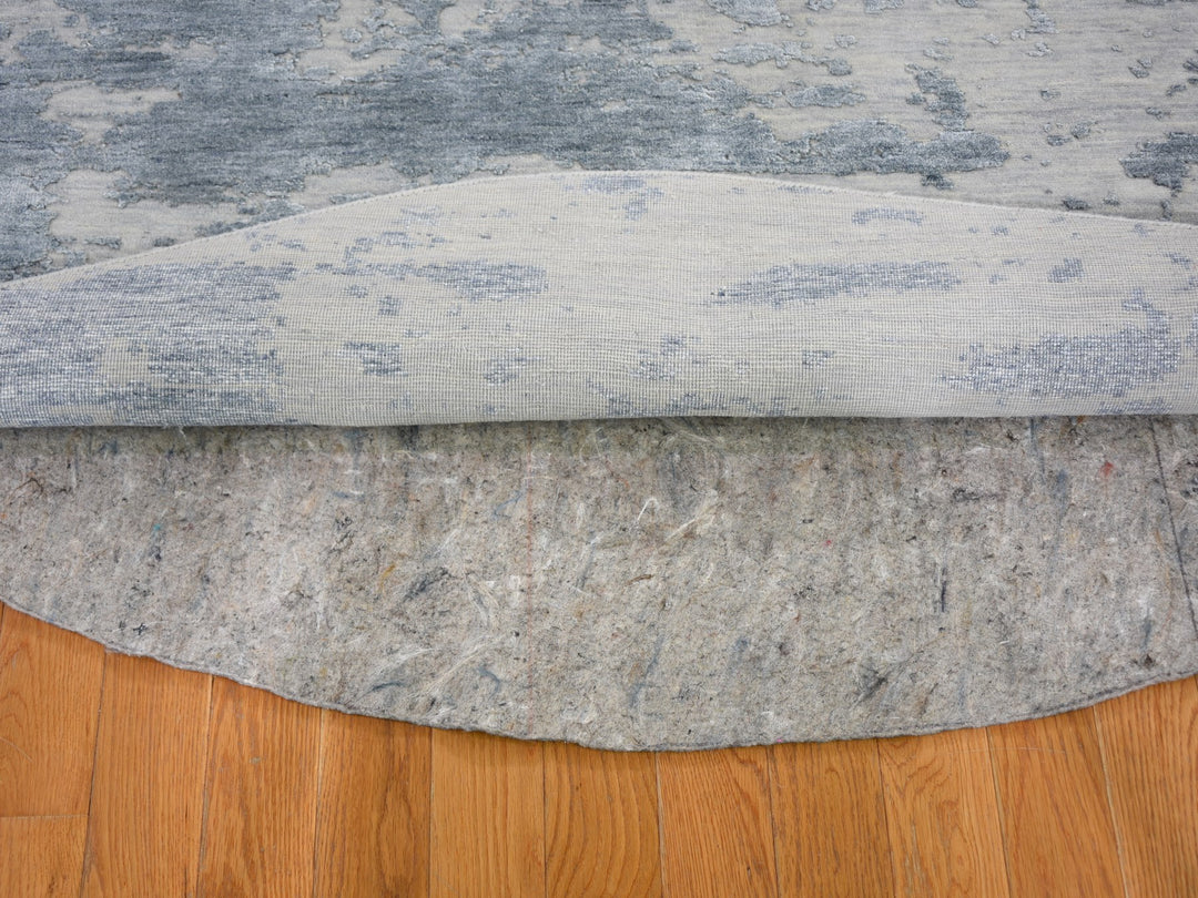 7'10" x 7'10" New Hand Knotted Grey Wool & Silk Round Oriental Rug - MOA10259053