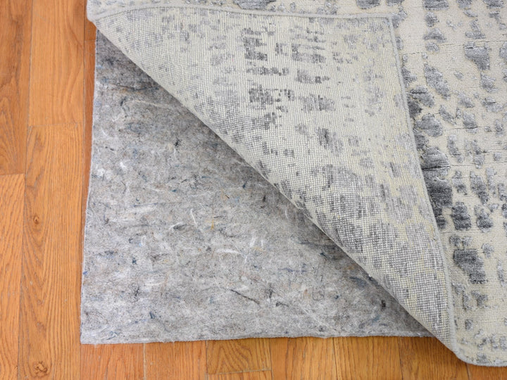 2'5" x 10'1" New Hand Knotted Grey Wool & Silk Runner Oriental Rug - MOA10259080