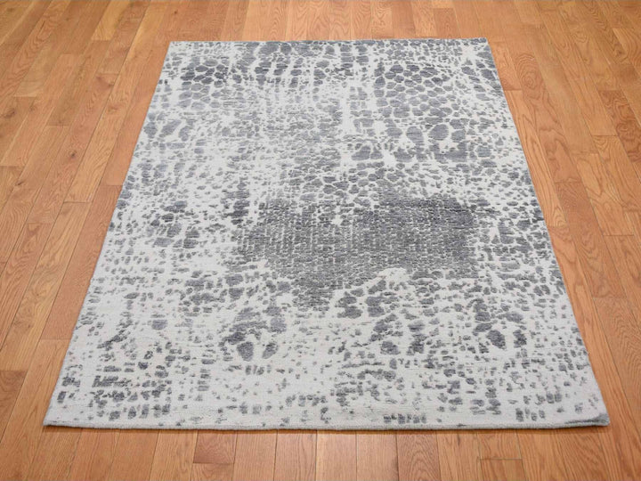 4'0" x 6'0" New Hand Knotted Grey Wool & Silk Rectangle Oriental Rug - MOA10259085