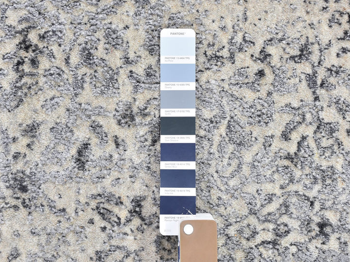 2'5" x 10'1" New Hand Loomed Grey Wool & Silk Runner Oriental Rug - MOA10259360