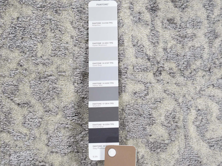 2'5" x 8'0" New Hand Loomed Grey Wool & Silk Runner Oriental Rug - MOA10259569