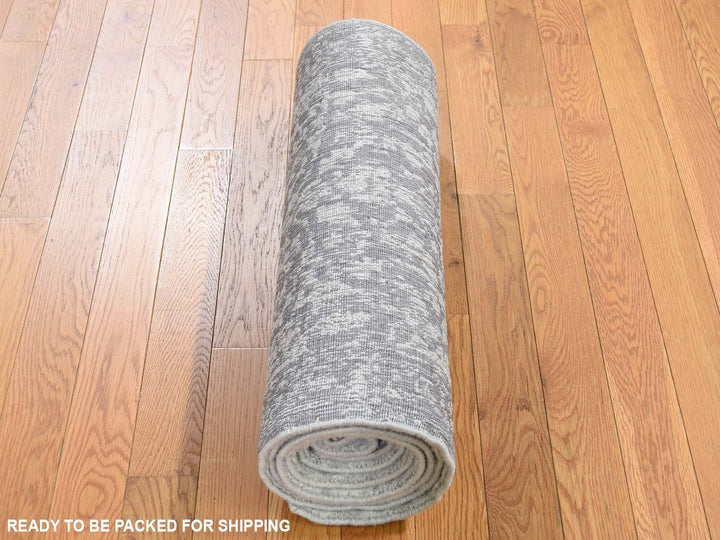 2'5" x 8'0" New Hand Loomed Grey Wool & Silk Runner Oriental Rug - MOA10259569