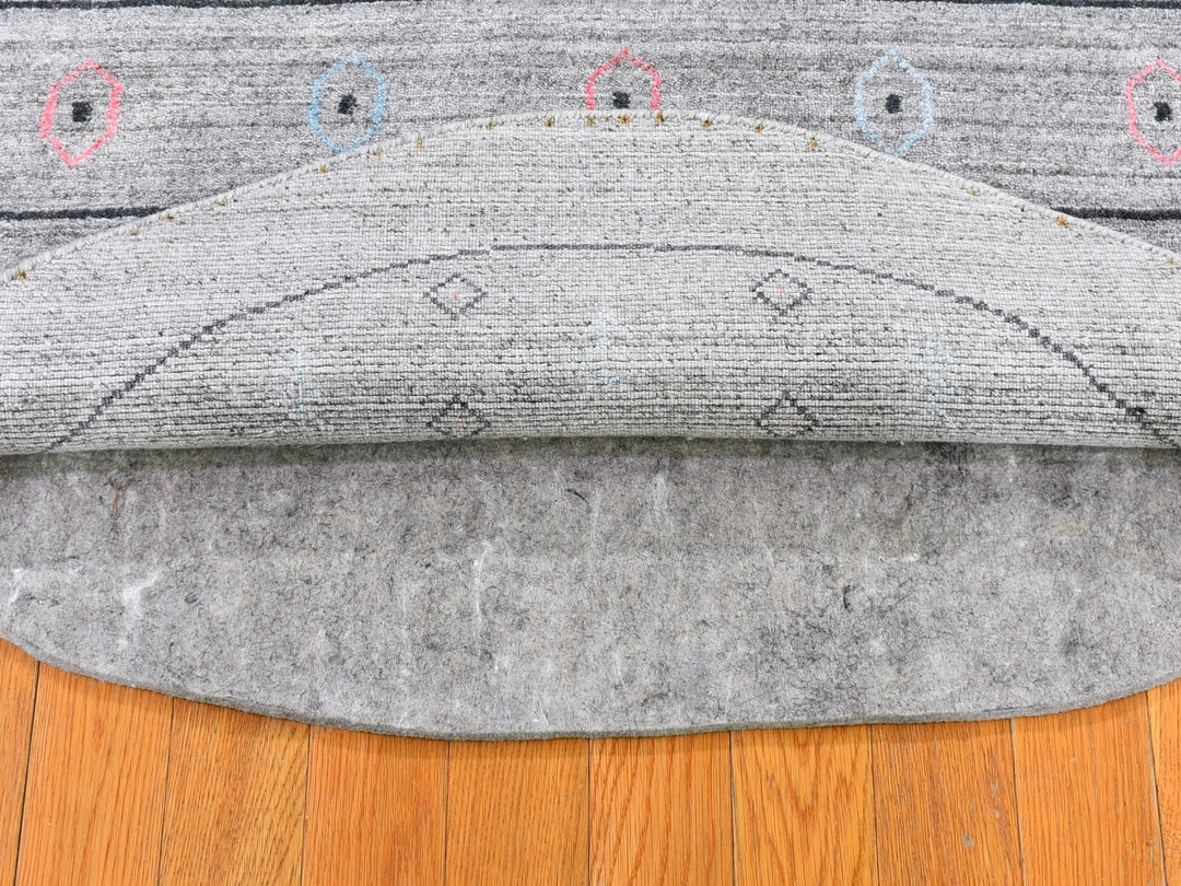 4'1" x 4'1" New Hand Loomed Grey Wool & Silk Round Oriental Rug - MOA10259966