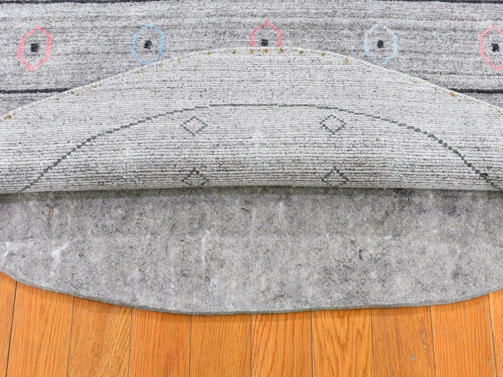 4'1" x 4'1" New Hand Loomed Grey Wool & Silk Round Oriental Rug - MOA10259966