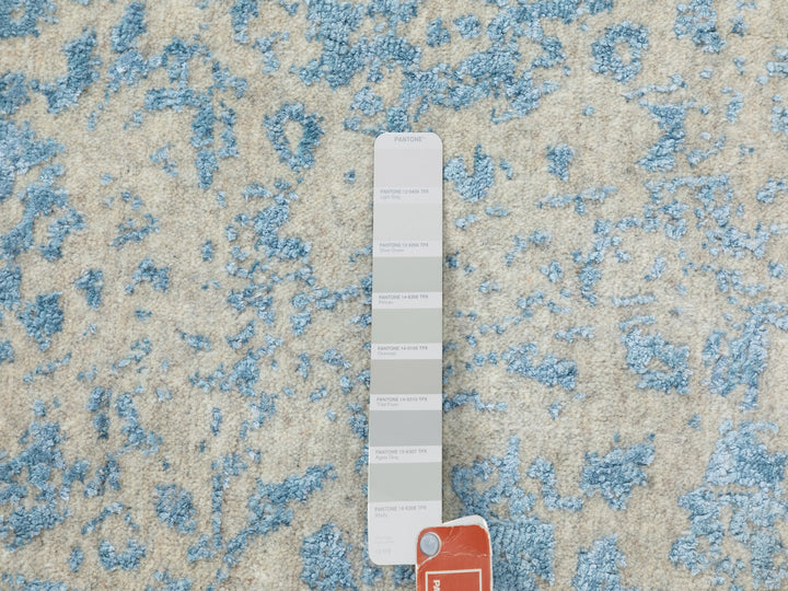 9'10" x 9'10" New Hand Loomed Blue Wool & Silk Round Oriental Rug - MOA10262066