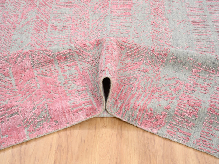 7'10" x 10'1" New Hand Loomed Grey Wool & Silk Rectangle Oriental Rug - MOA10262257