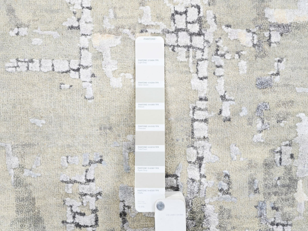 11'9" x 11'9" New Hand Knotted Grey Wool & Silk Round Oriental Rug - MOA10262693