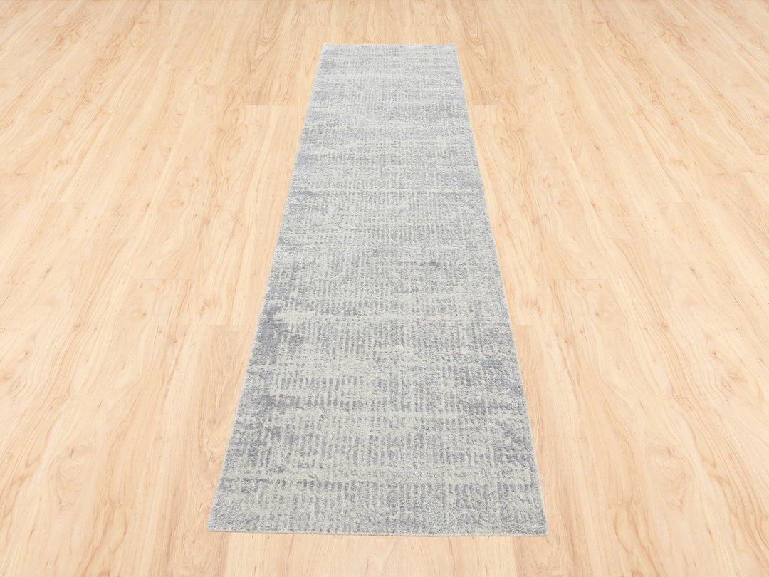 2'7" x 10'0" New Hand Loomed Grey Wool & Art Silk Runner Oriental Rug - MOA10262845