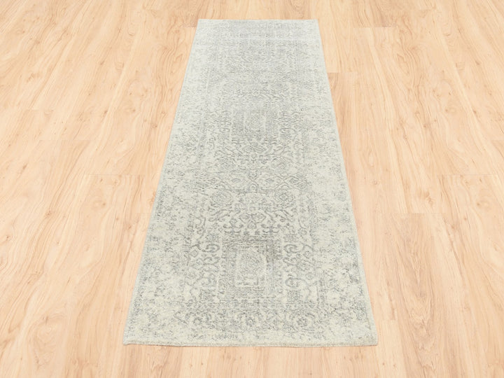 2'6" x 8'0" New Hand Loomed Beige Wool & Silk Runner Oriental Rug - MOA10262846