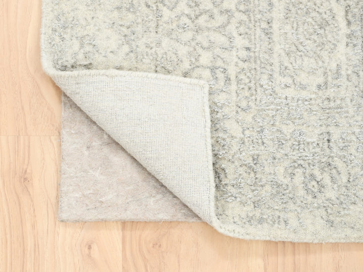 2'6" x 8'0" New Hand Loomed Beige Wool & Silk Runner Oriental Rug - MOA10262846