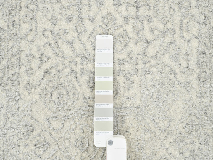 2'6" x 10'1" New Hand Loomed Beige Wool & Art Silk Runner Oriental Rug - MOA10262854