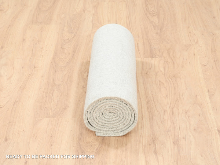 2'6" x 10'1" New Hand Loomed Beige Wool & Art Silk Runner Oriental Rug - MOA10262854