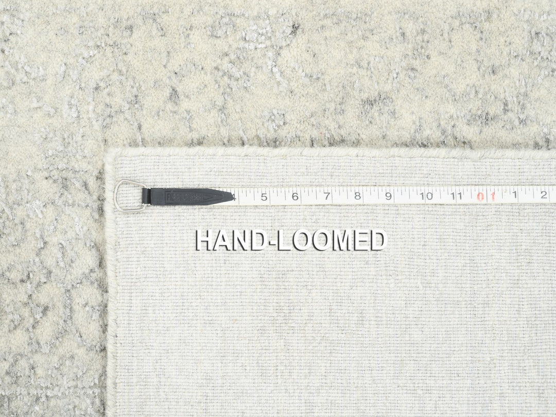 2'6" x 10'1" New Hand Loomed Beige Wool & Art Silk Runner Oriental Rug - MOA10262854