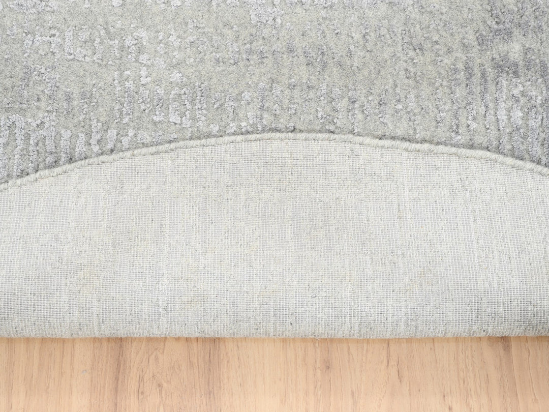 6'0" x 6'0" New Hand Loomed Grey Wool & Silk Round Oriental Rug - MOA10262861