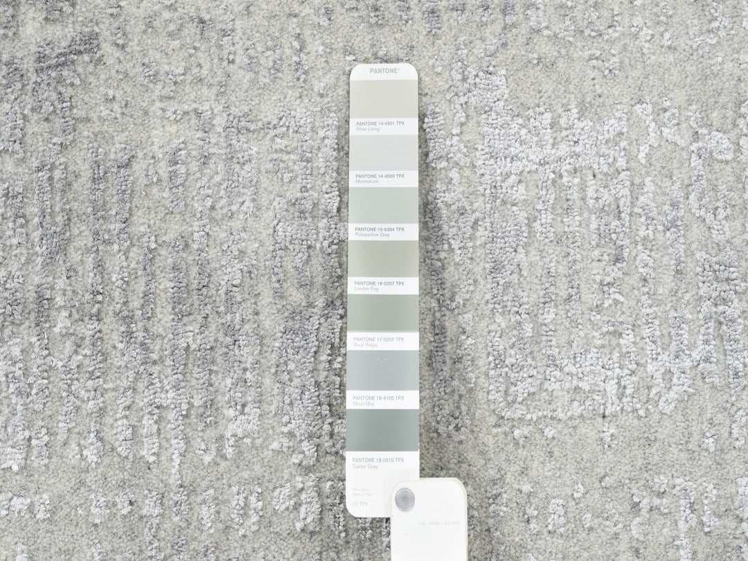 6'0" x 6'0" New Hand Loomed Grey Wool & Silk Round Oriental Rug - MOA10262861