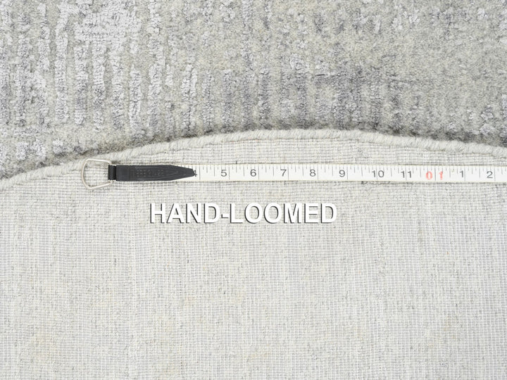 6'0" x 6'0" New Hand Loomed Grey Wool & Silk Round Oriental Rug - MOA10262861