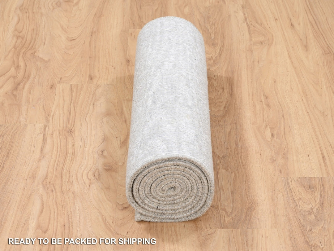 2'6" x 8'0" New Hand Loomed Beige Wool & Art Silk Runner Oriental Rug - MOA10263280