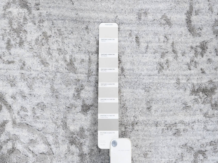 11'9" x 11'9" New Hand Knotted Grey Wool & Silk Round Oriental Rug - MOA10263477