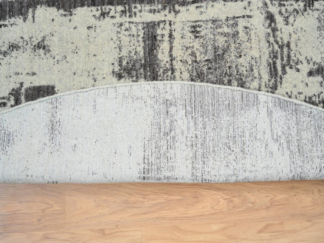 10'0" x 10'0" New Hand Loomed Black Wool & Silk Round Oriental Rug - MOA10263749